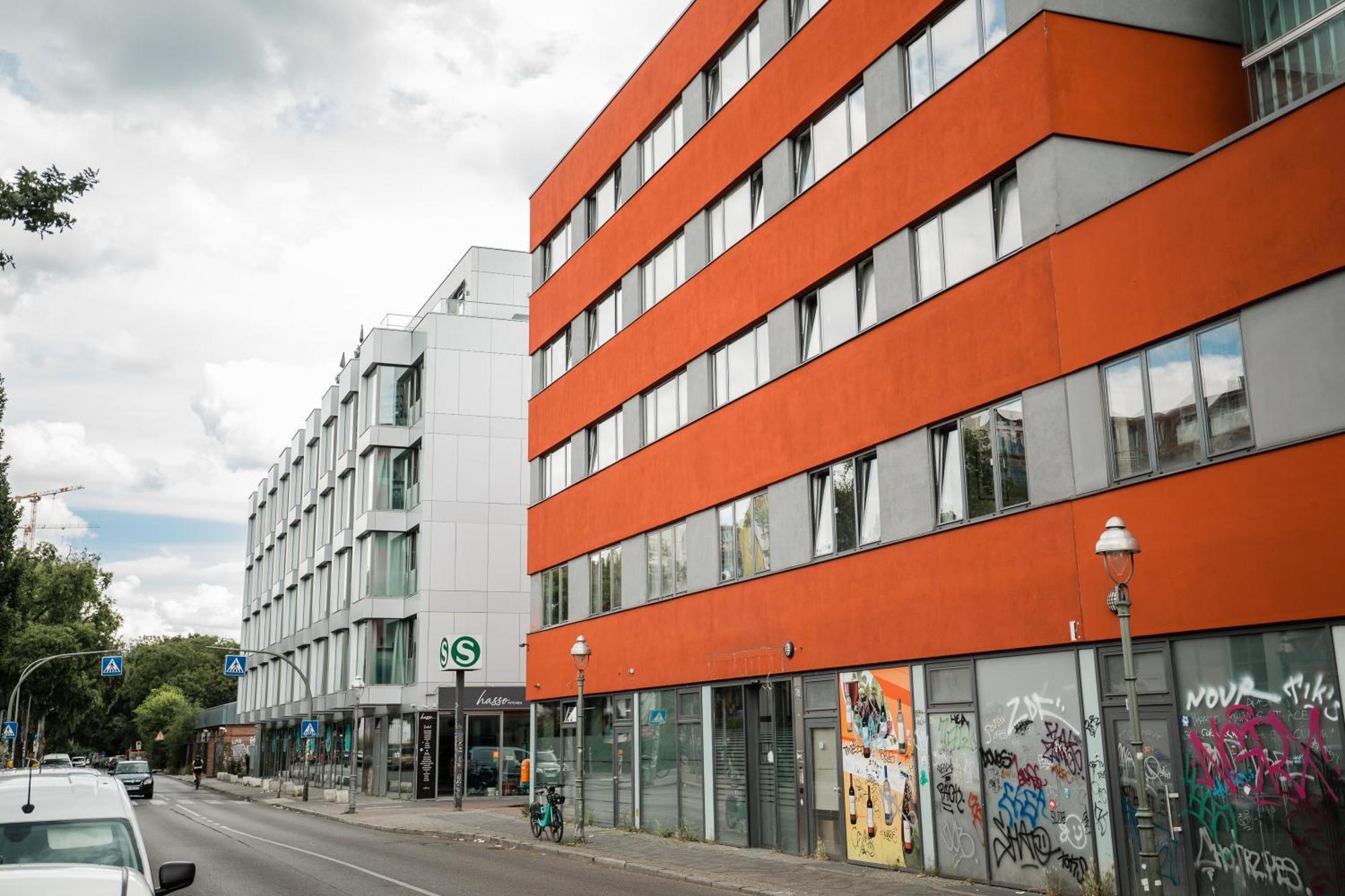Apartmenthaus Berlin Neukoelln, Berlin